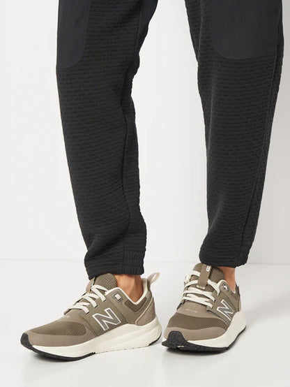 Men's Wide Fit New Balance Dynasoft UA900D Running Trainers
