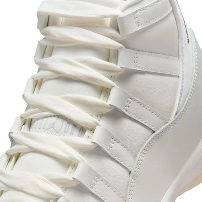 Air Jordan 11 Retro 'Pearl' Women's (2025)