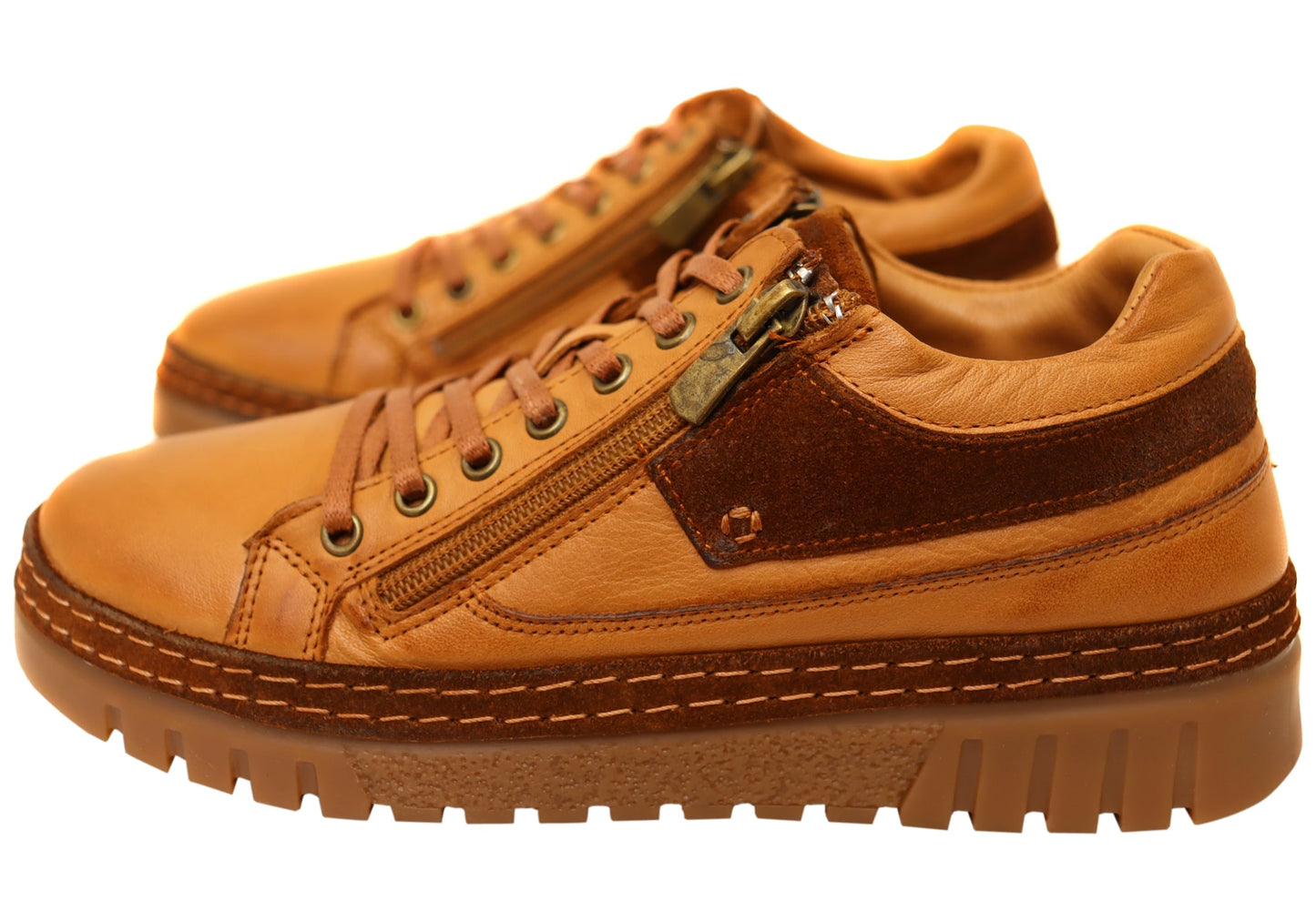 Cabello Comfort Wren Womens Leather Wide Fit Leather Casual Shoes