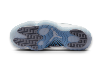 Jordan 11 Retro Low Cement Grey