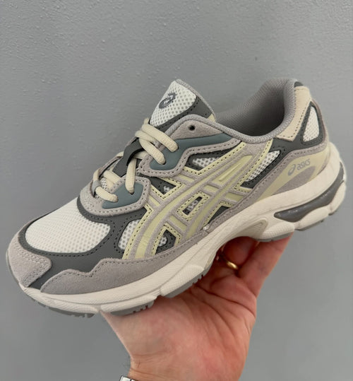 Asics gel nyc junior 1204a175 100